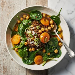 Spinach-Apricot Salad with Spiced Lentils